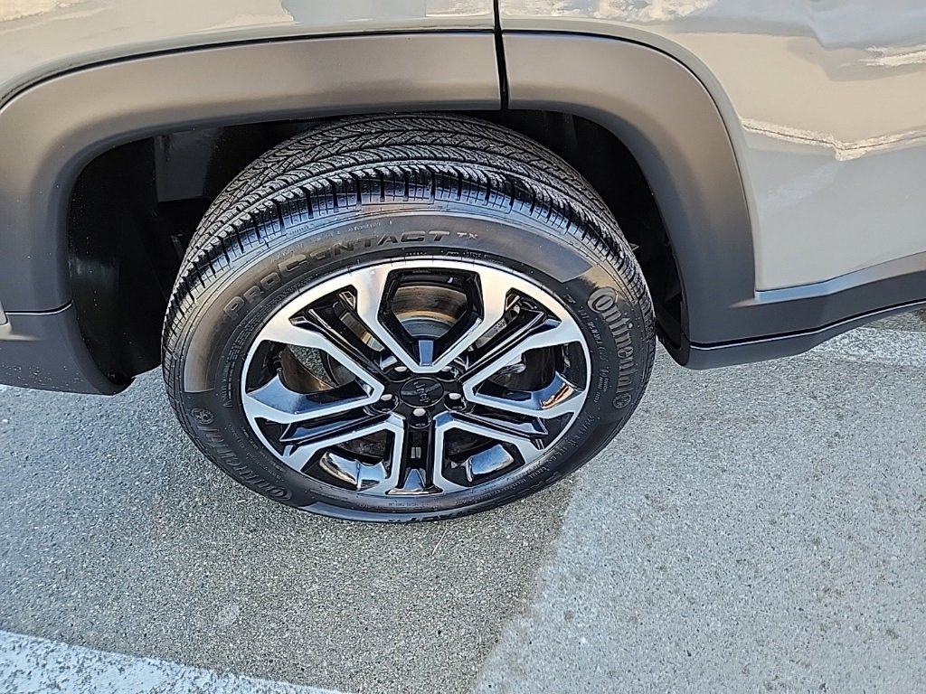 Certified 2022 Jeep Compass Limited image 12