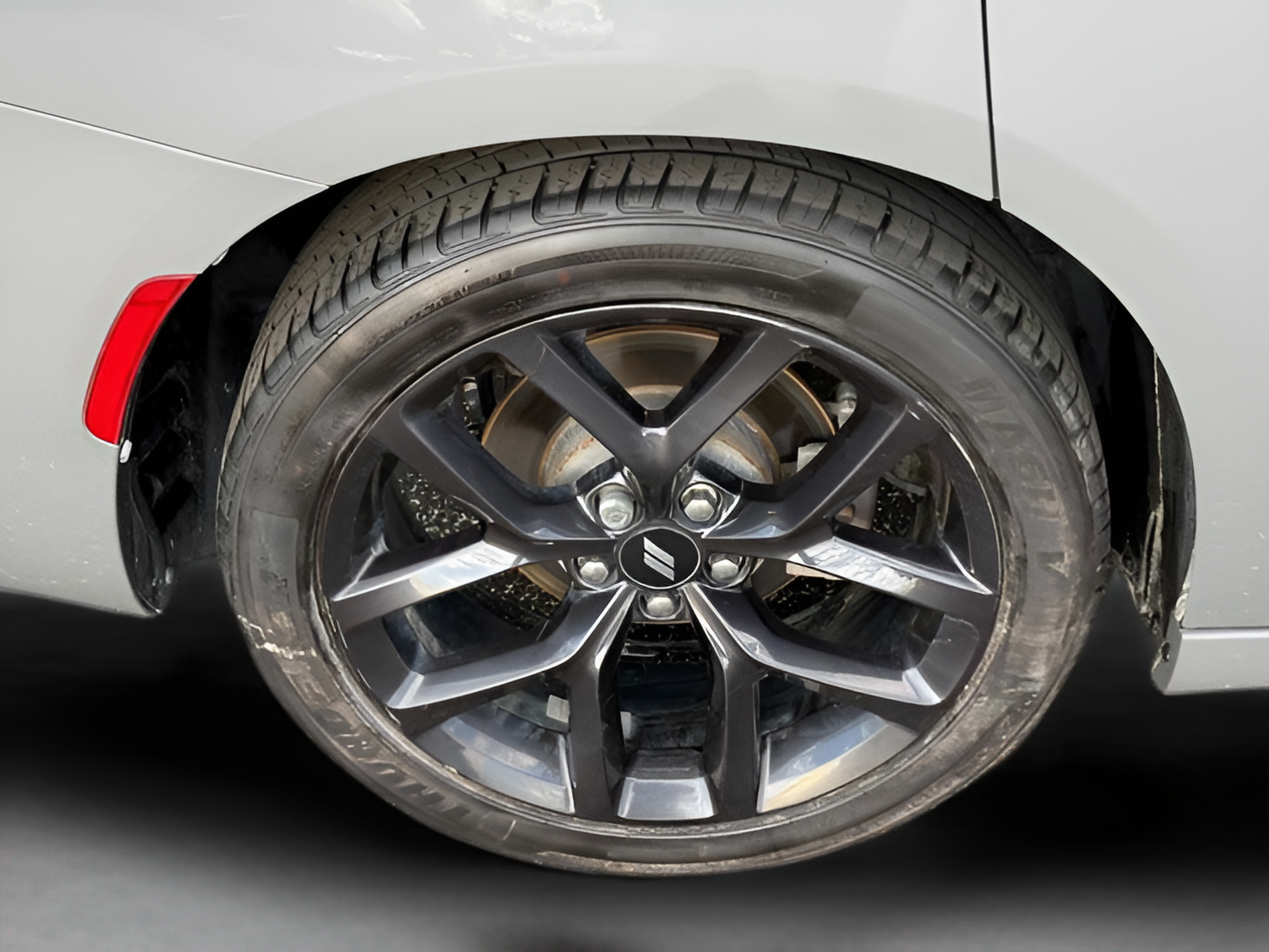 Used 2019 Dodge Charger SXT w/ Blacktop Package RWD image 31