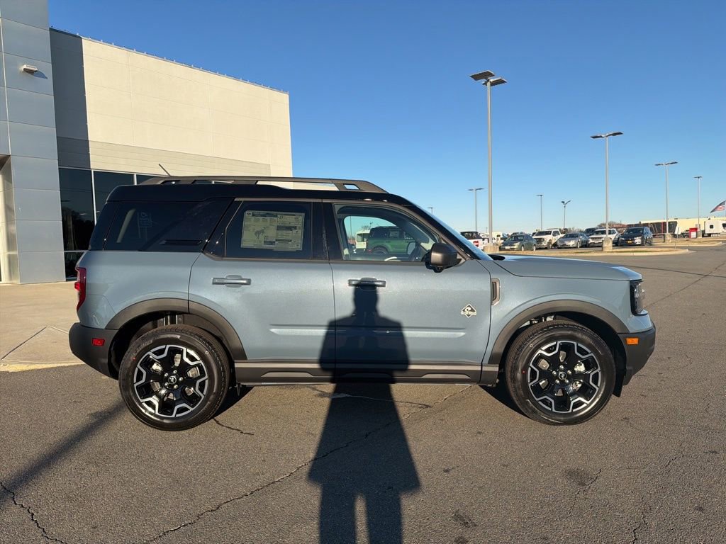 New 2025 Ford Bronco Sport Outer Banks w/ Outer Banks Tech Package+ image 2