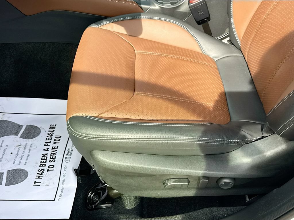 Used 2024 Subaru Forester Touring w/ POP Package 3 AWD/4WD image 23