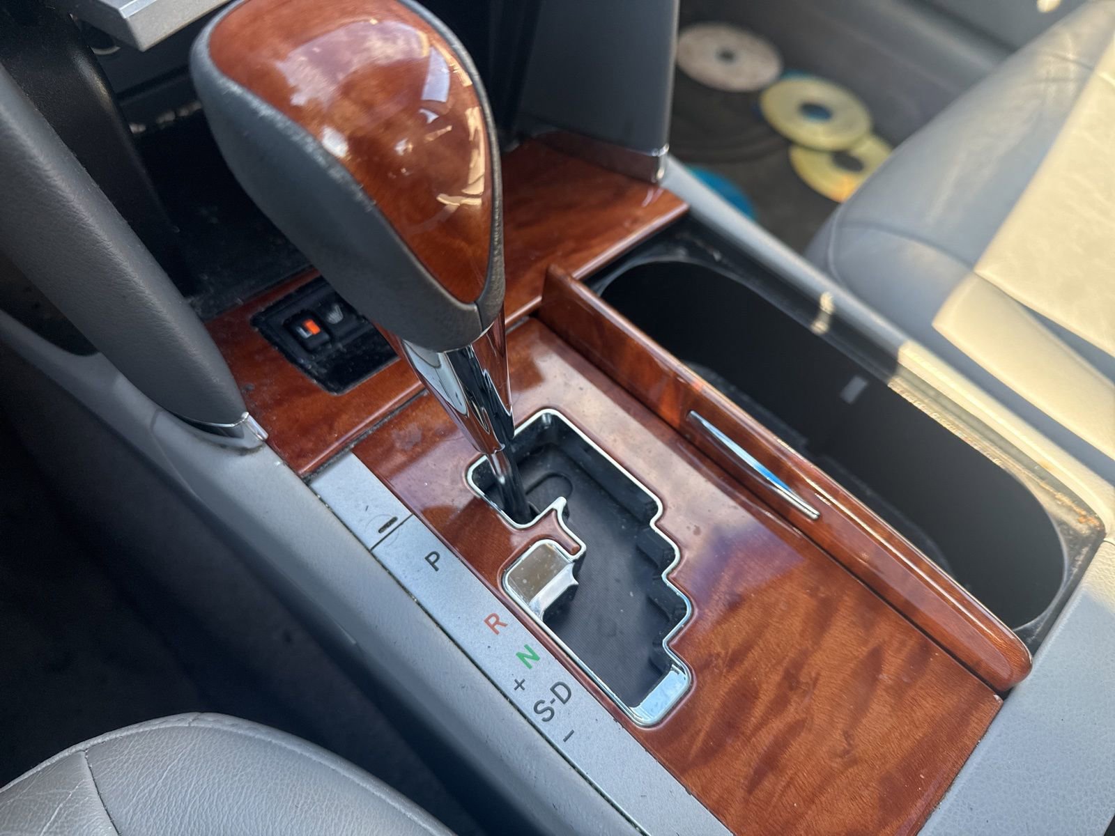 Used 2010 Toyota Camry XLE image 21