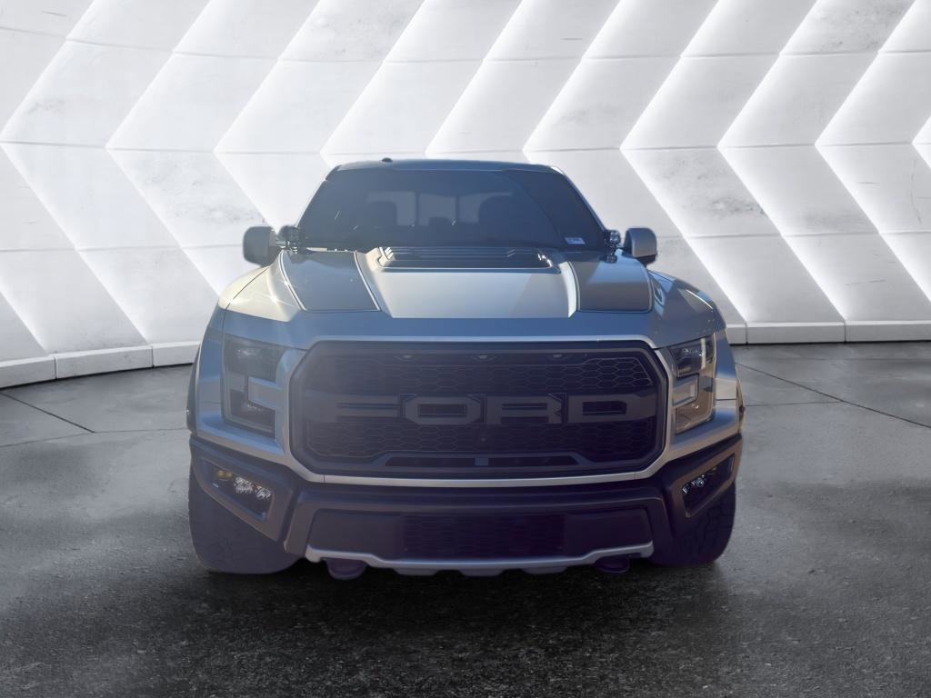 Used 2018 Ford F150 Raptor w/ Equipment Group 802A Luxury AWD/4WD image 2