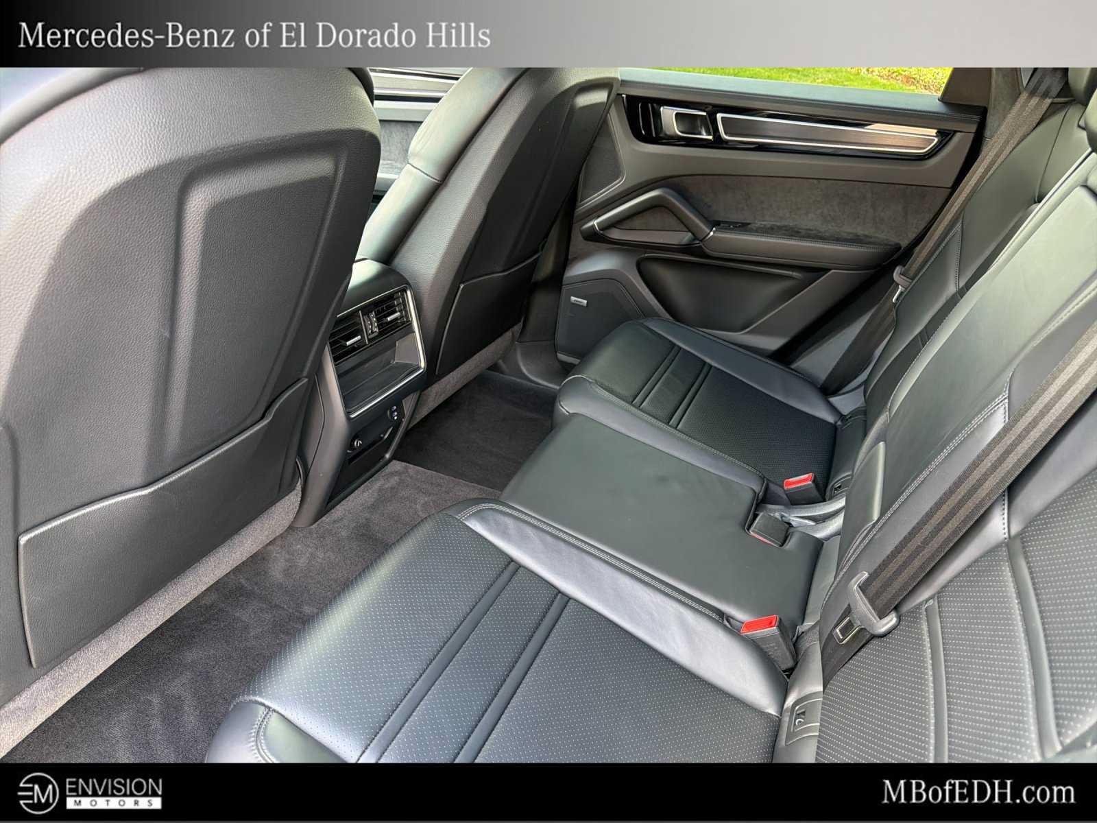 Used 2021 Porsche Cayenne GTS AWD/4WD image 11