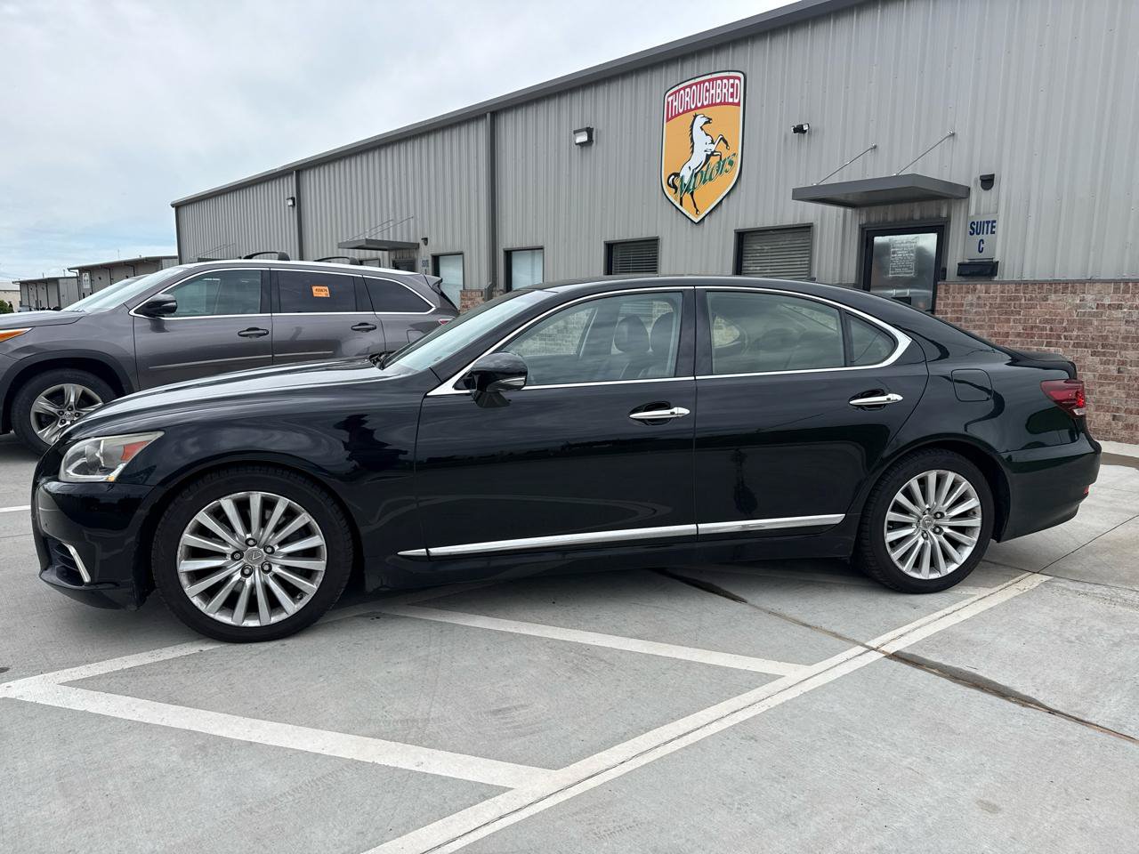 Used 2013 Lexus LS 460 AWD w/ Comfort Pkg image 15