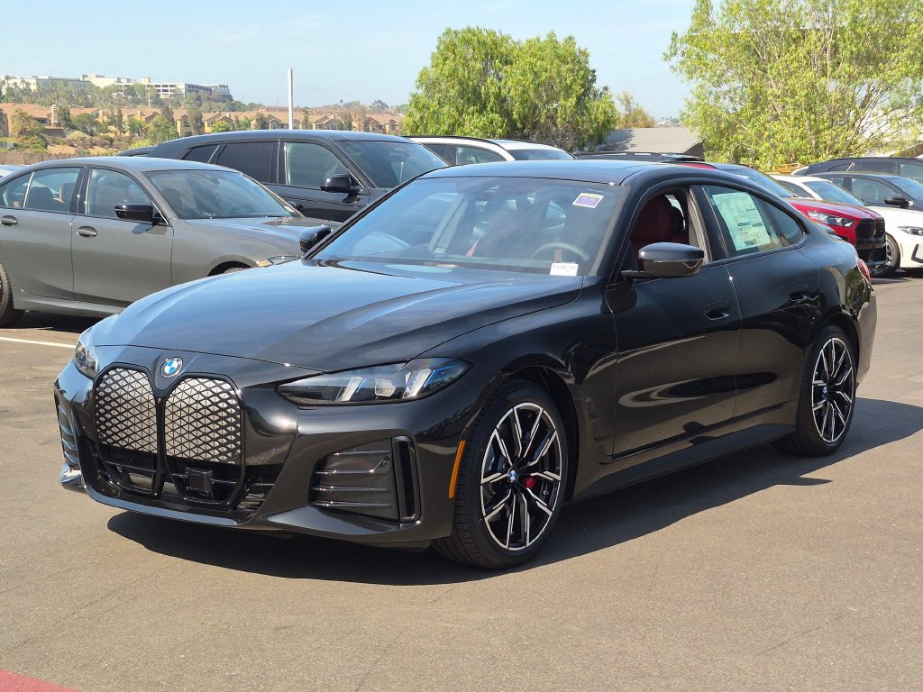 New 2026 BMW i4 xDrive40i w/ M Sport Package AWD/4WD image 2