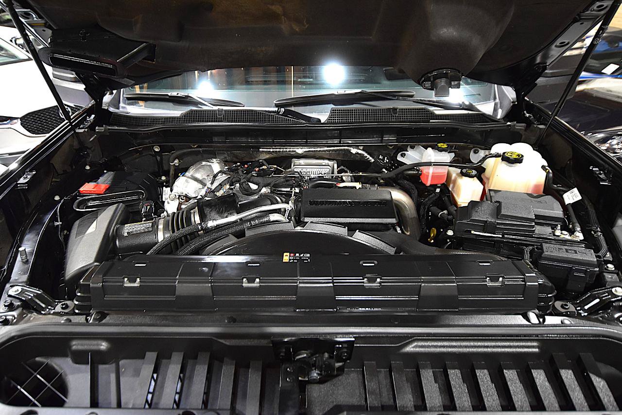 Used 2023 Chevrolet Silverado 3500 High Country w/ Z71 Off-Road Package AWD/4WD image 57