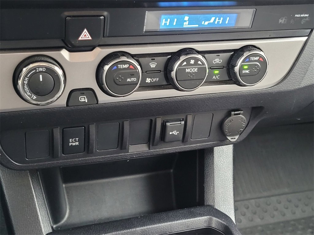 Used 2022 Toyota Tacoma SR image 17