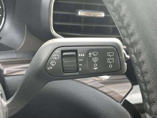 Used 2024 Ford Explorer Limited image 26