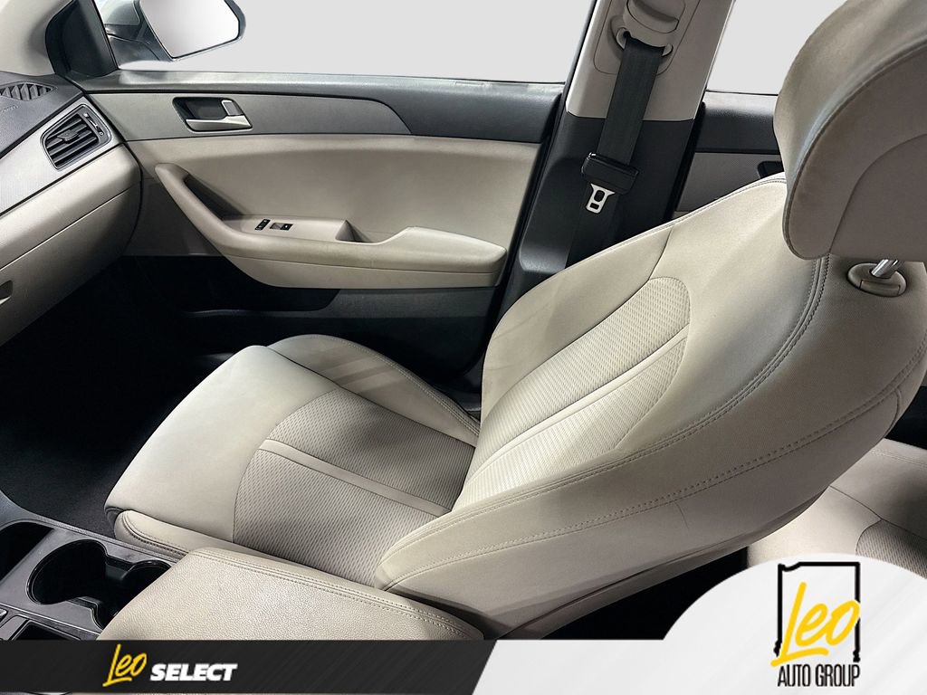 Used 2017 Hyundai Sonata SE w/ Cargo Package FWD image 24