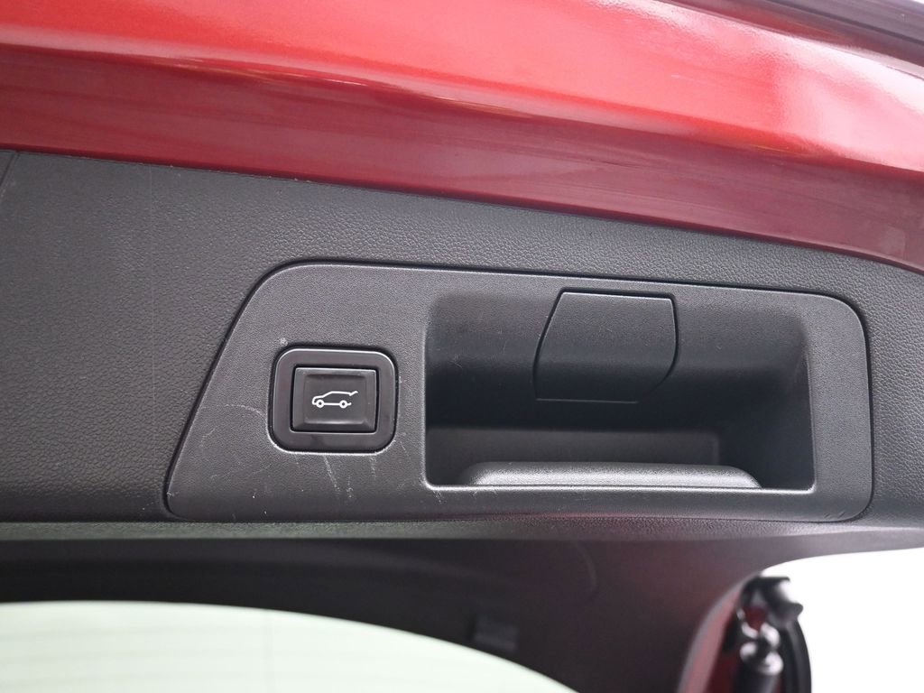 Used 2023 Buick Envision Essence w/ Sport Touring Package FWD image 45