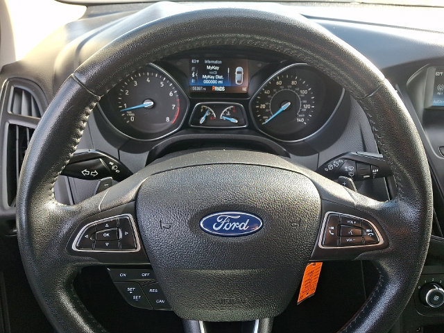 Used 2016 Ford Focus SE w/ SE Sport Package FWD image 18