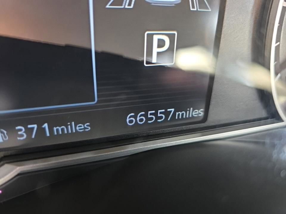 Used 2024 Nissan Versa SV w/ Trunk Package image 13