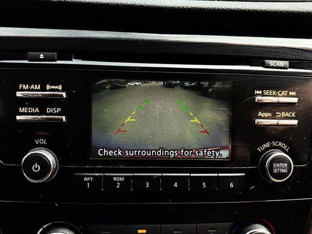 Used 2016 Nissan Rogue S image 25