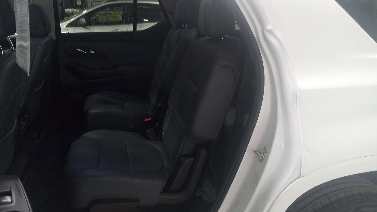 Used 2021 Chevrolet Traverse Premier AWD/4WD image 10