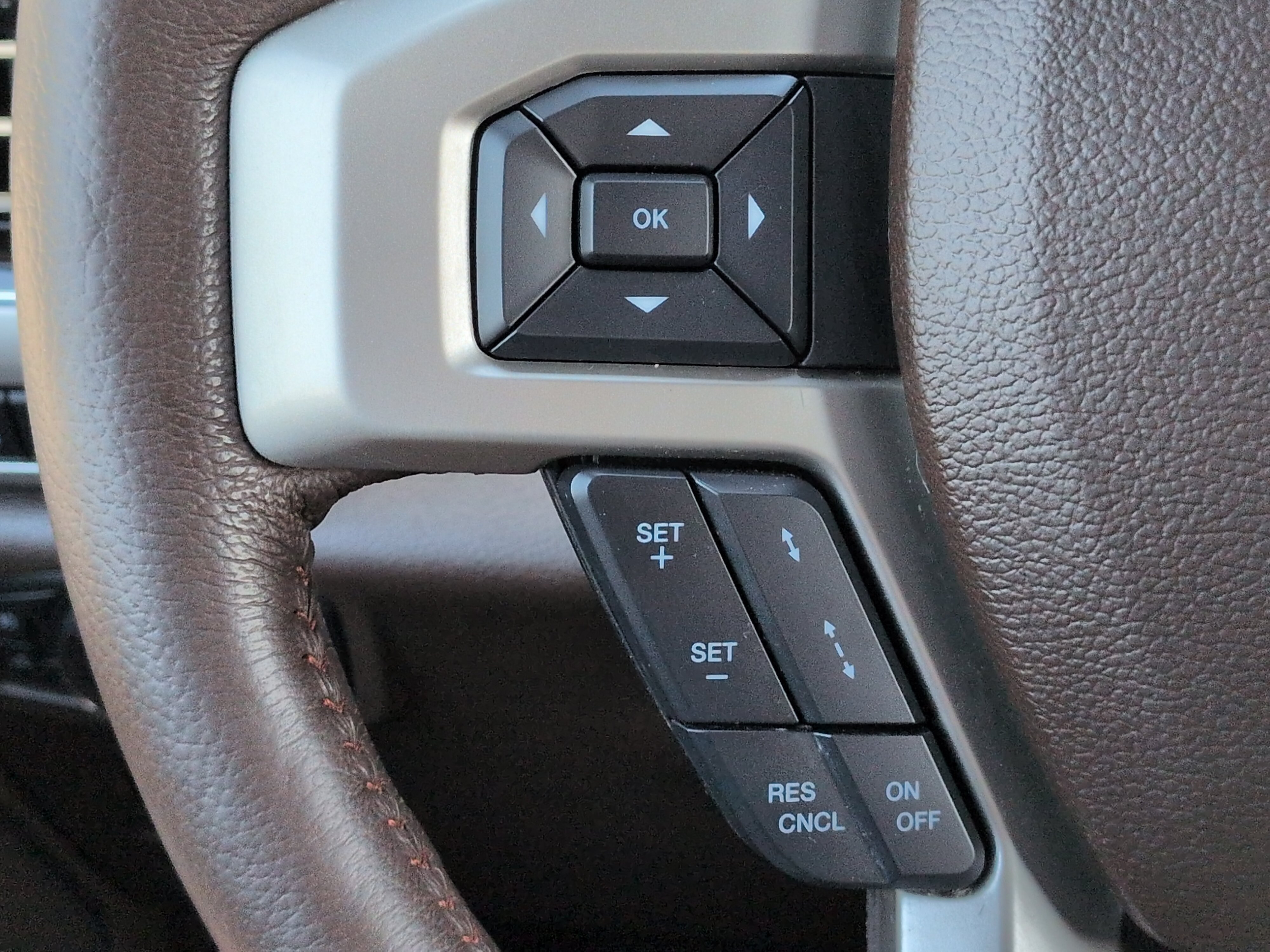 Used 2022 Ford F350 King Ranch w/ King Ranch Ultimate Package AWD/4WD image 24