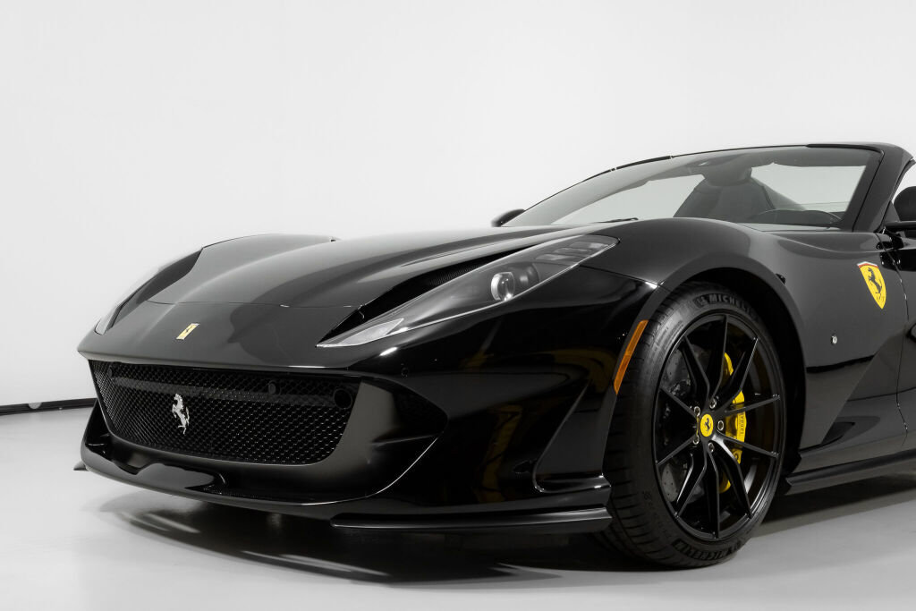 Used 2023 Ferrari 812 GTS image 15