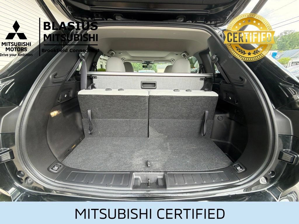 Used 2025 Mitsubishi Outlander AWD image 10