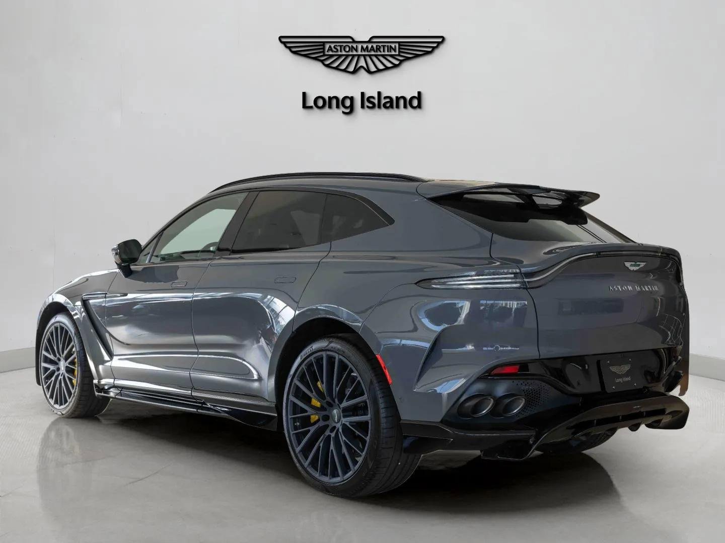 New 2025 Aston Martin DBX 707 image 4