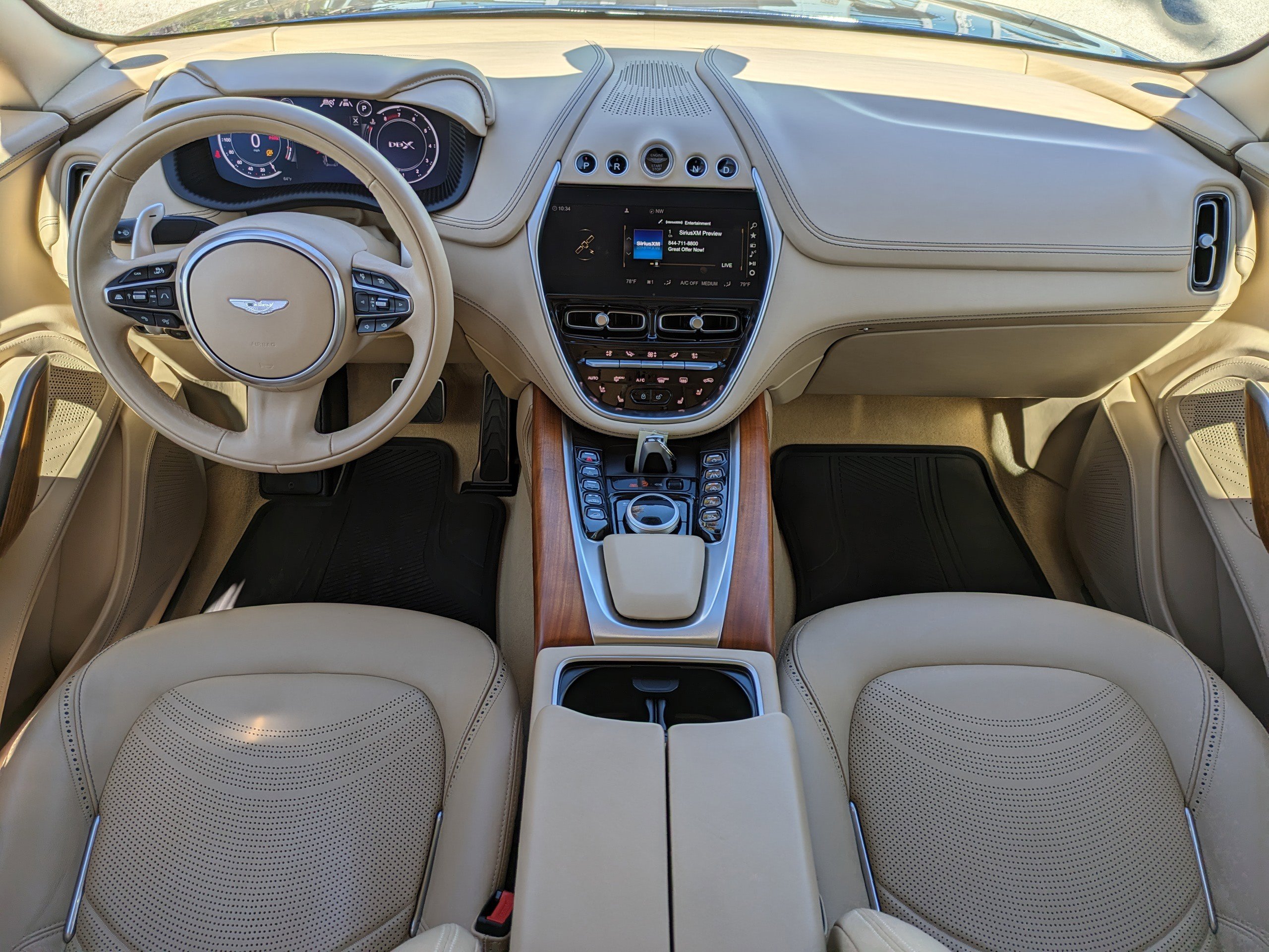 Used 2024 Aston Martin DBX AWD/4WD image 18