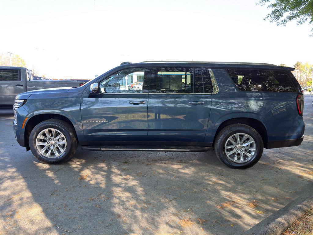 Used 2025 Chevrolet Suburban Premier image 5