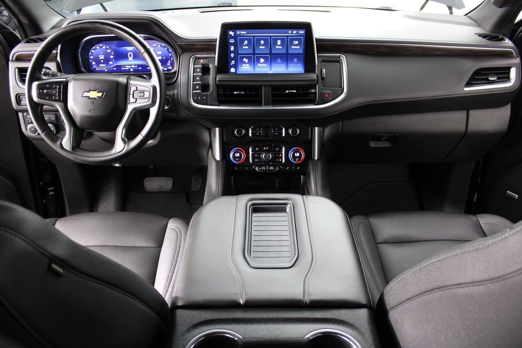 Used 2023 Chevrolet Suburban LT w/ Luxury Package AWD/4WD image 29