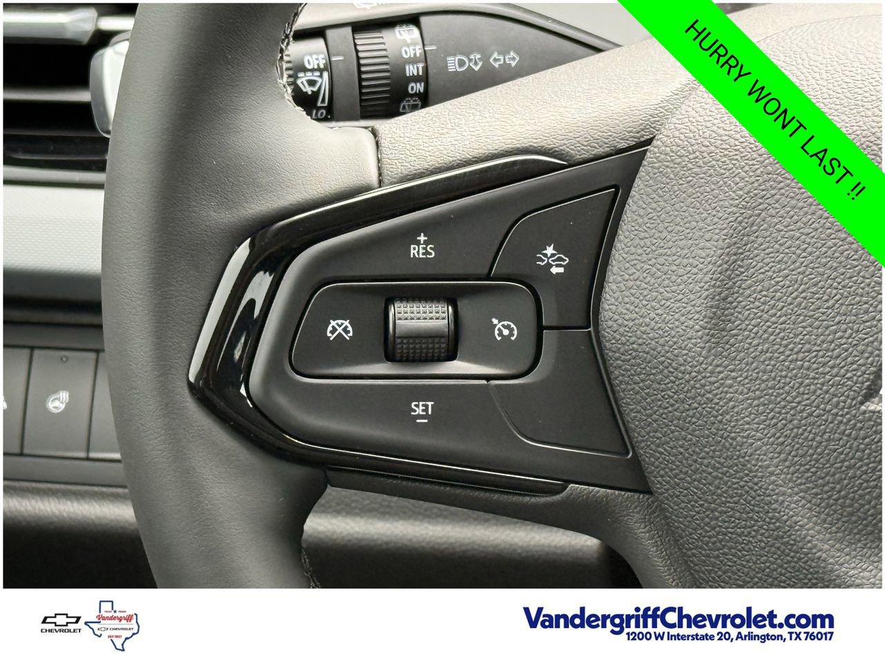 New 2027 Chevrolet Bolt LT w/ Comfort Package FWD image 13
