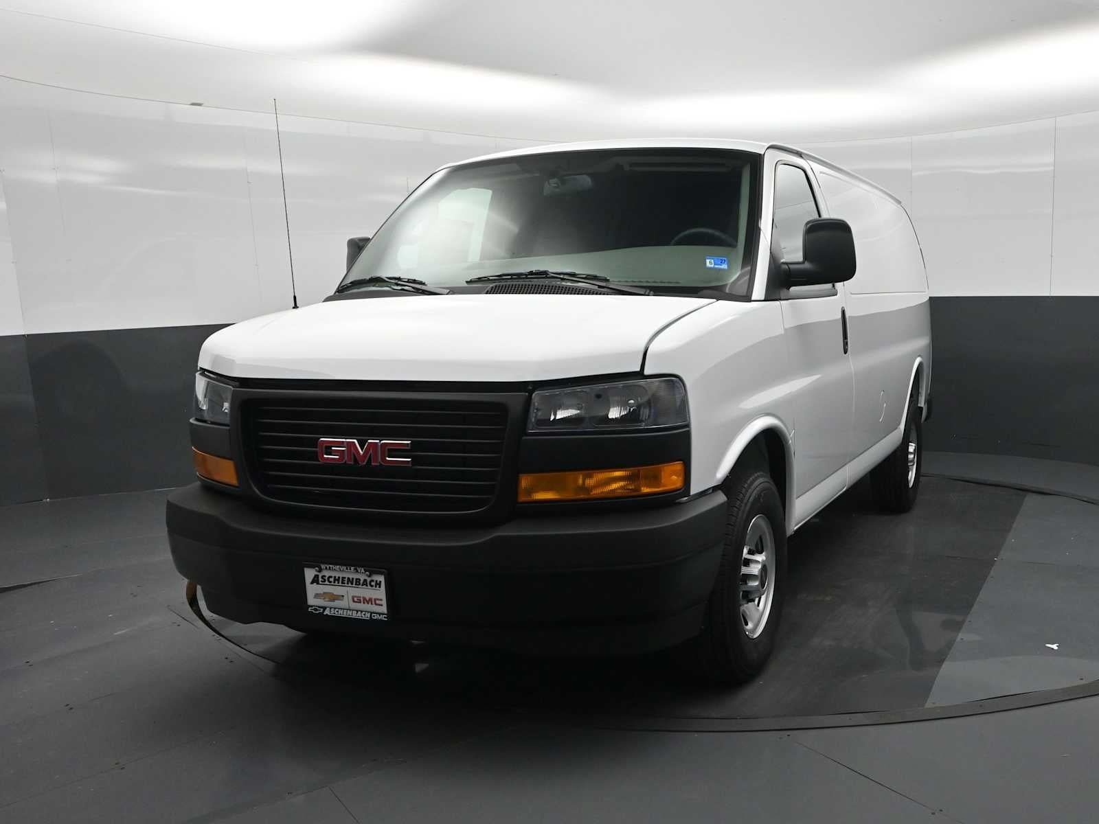 New 2026 GMC Savana 3500 w/ Driver Convenience Package RWD image 5