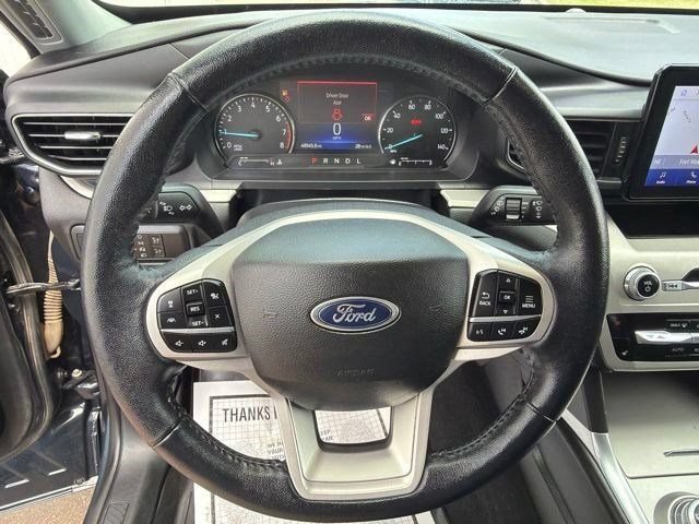 Used 2022 Ford Explorer XLT w/ Equipment Group 202A AWD/4WD image 16