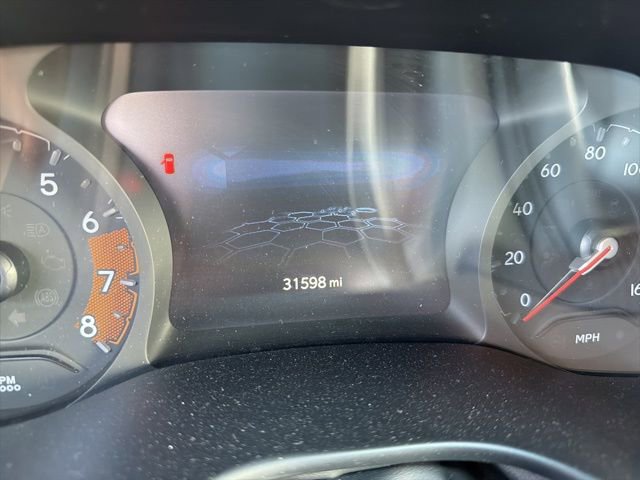 Used 2025 Jeep Compass Trailhawk AWD/4WD image 5