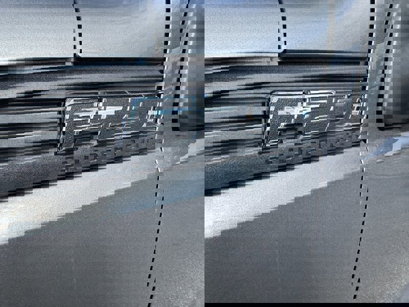 Used 2011 Ford F250 XL image 12