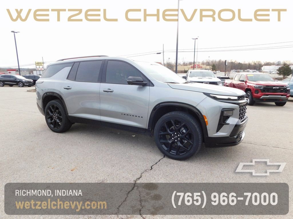New 2026 Chevrolet Traverse RS w/ LPO, Floor Liner Package image 1