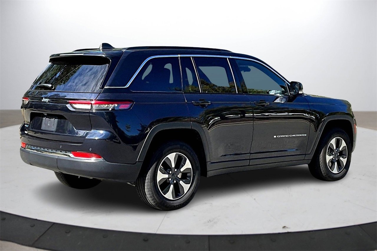 Used 2024 Jeep Grand Cherokee Limited 4xe image 8