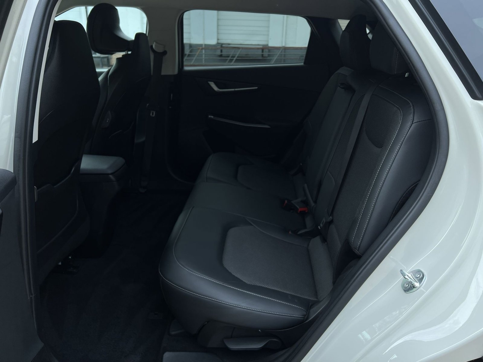 Used 2024 Kia EV6 Light AWD/4WD image 40