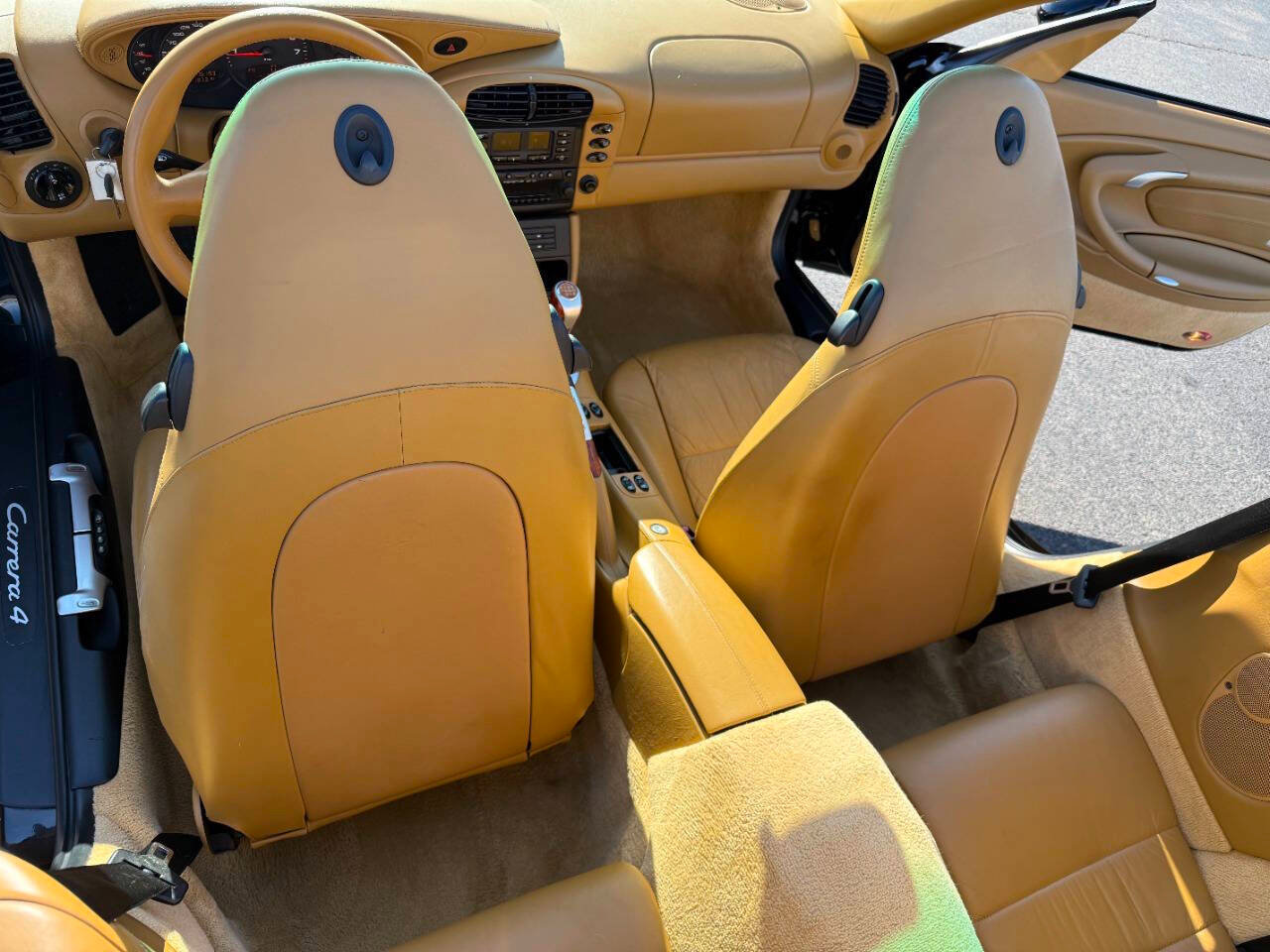 Used 2000 Porsche 911 Carrera 4 image 42