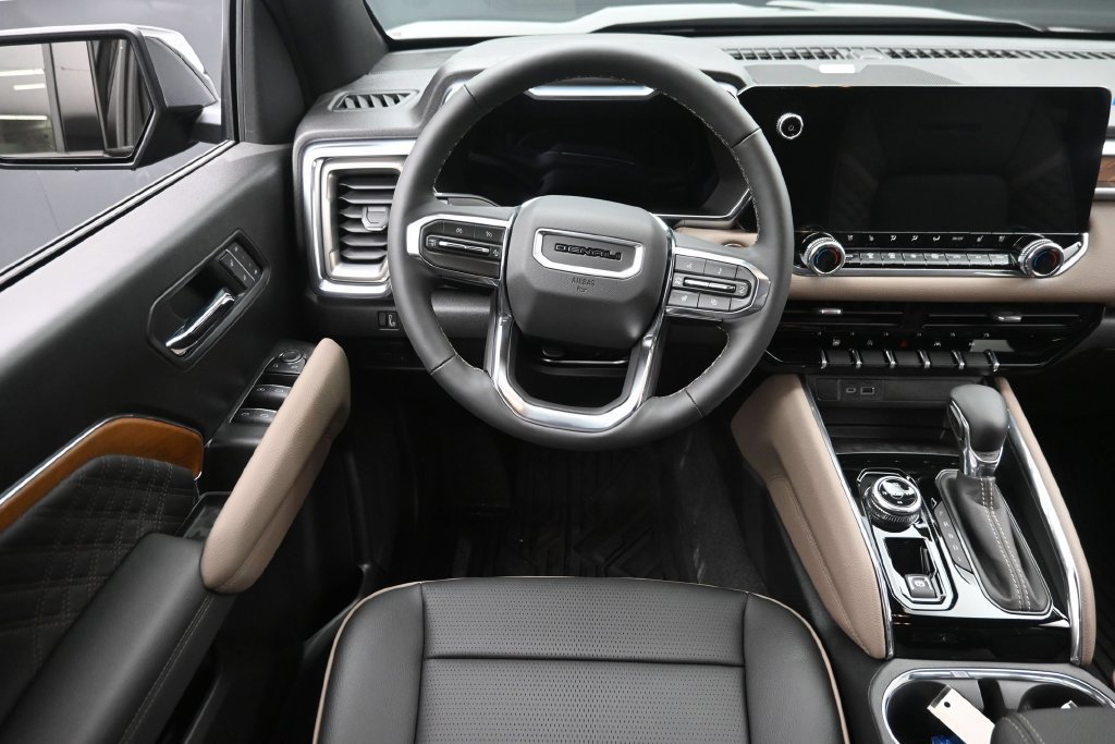 New 2026 GMC Canyon Denali AWD/4WD image 14