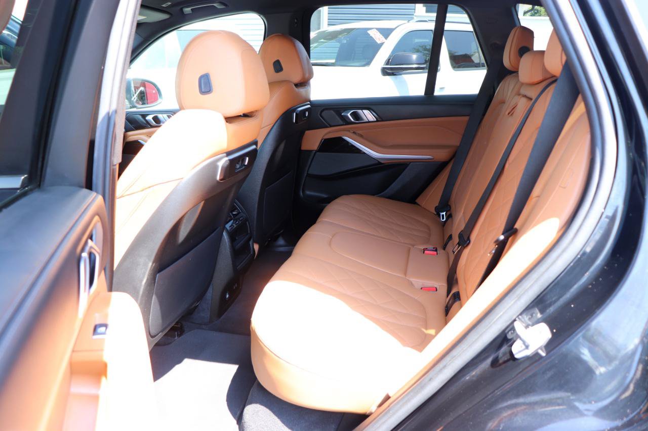 Used 2026 BMW X5 xDrive40i AWD/4WD image 12