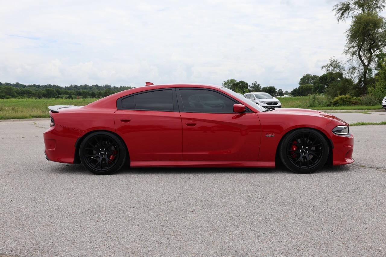 Used 2017 Dodge Charger R/T Scat Pack w/ Beats Audio Group RWD image 7