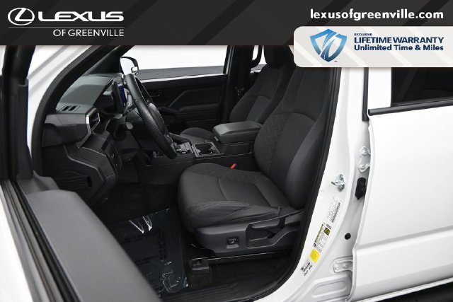 Used 2025 Toyota Tacoma SR AWD/4WD image 22