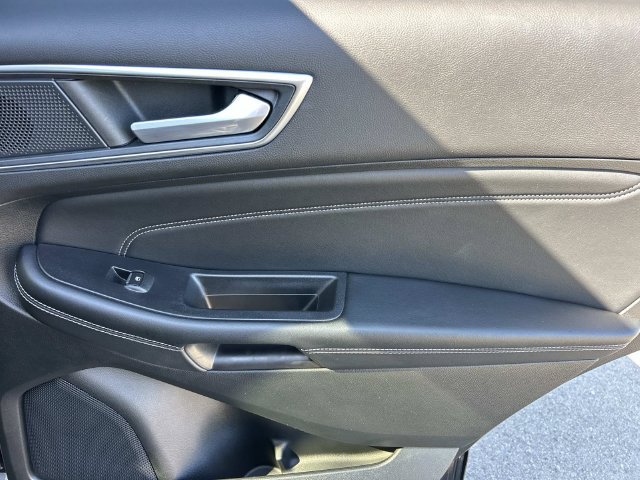 Certified 2022 Ford Edge Titanium w/ Class II Trailer Tow Package AWD/4WD image 26