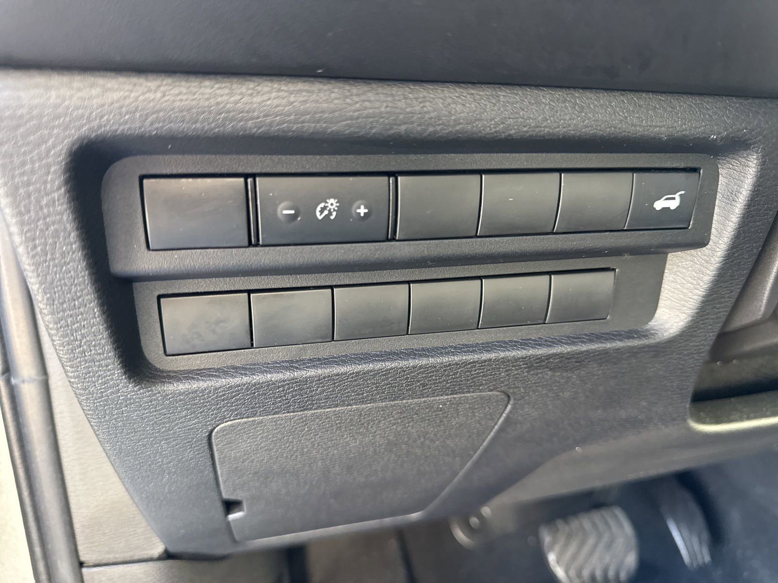 Used 2024 Mitsubishi Outlander SE Black Edition image 20