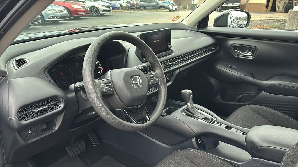Used 2023 Honda HR-V LX image 26