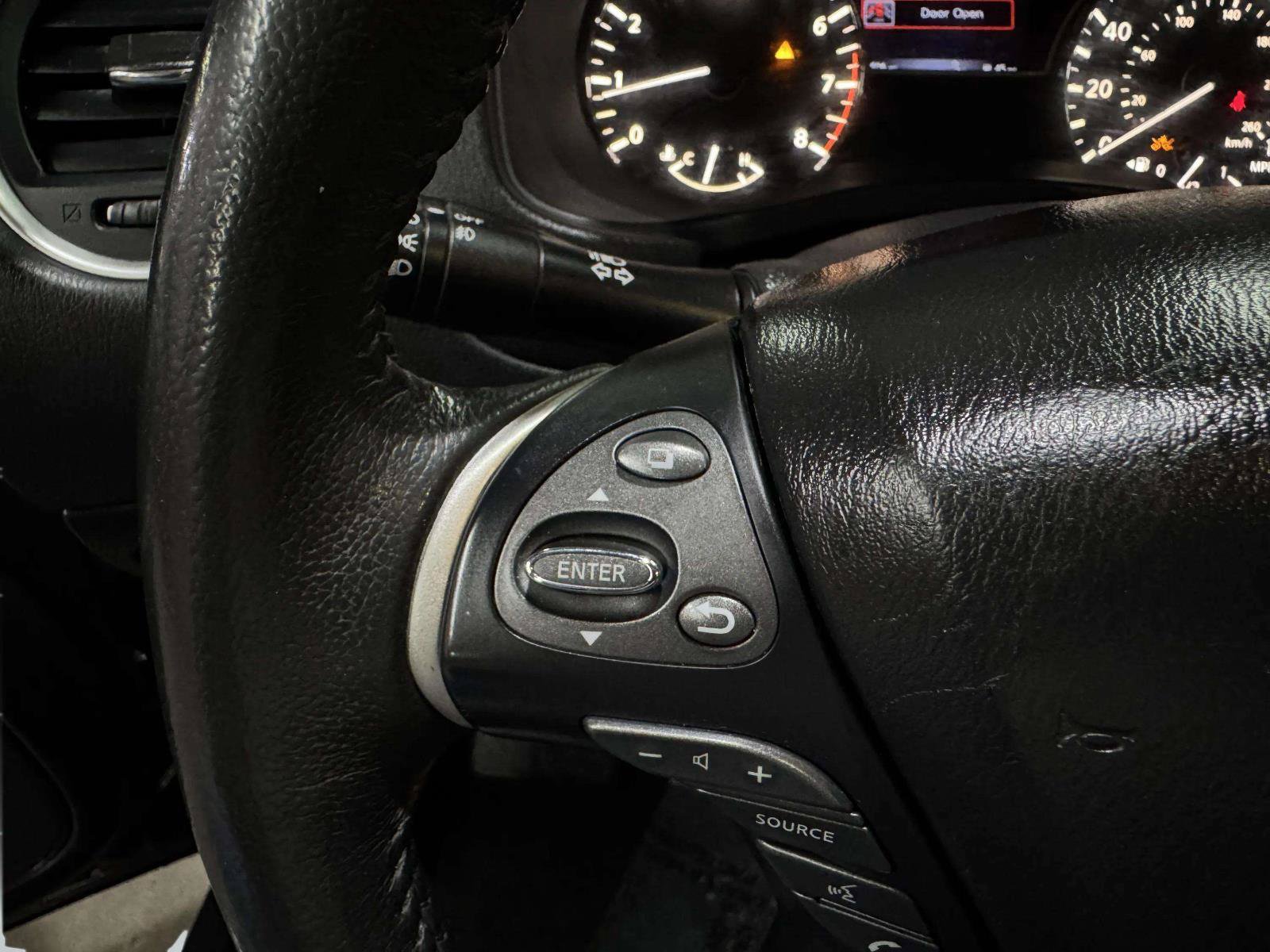 Used 2019 Nissan Pathfinder SV AWD/4WD image 31
