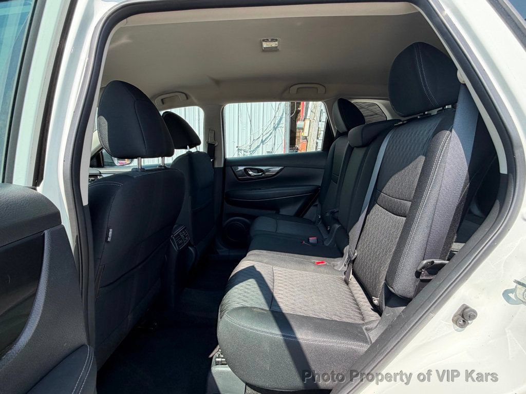 Used 2018 Nissan Rogue S FWD image 13