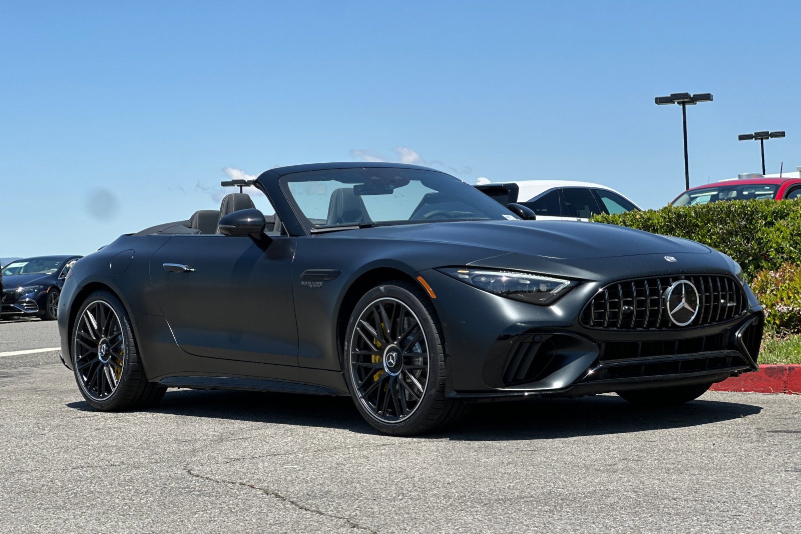 New 2025 Mercedes-Benz SL 63 AMG 4MATIC image 9