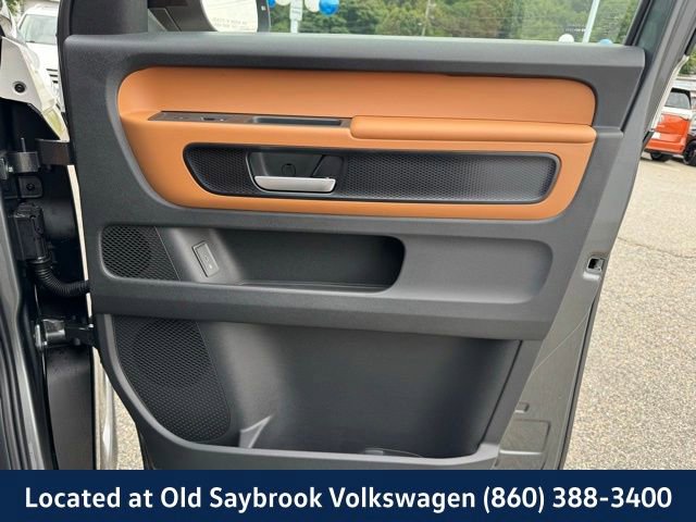 New 2025 Volkswagen ID. Buzz Pro S image 29