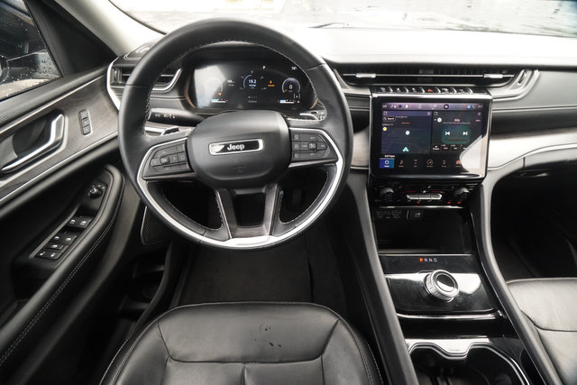 Used 2021 Jeep Grand Cherokee L Limited RWD image 13