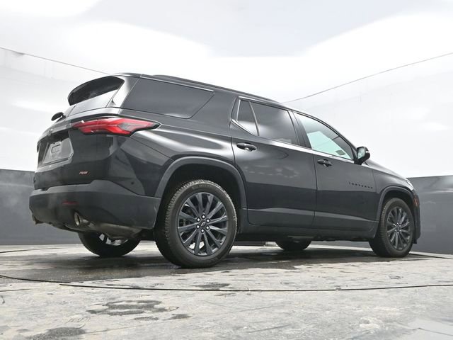 Used 2023 Chevrolet Traverse RS image 41