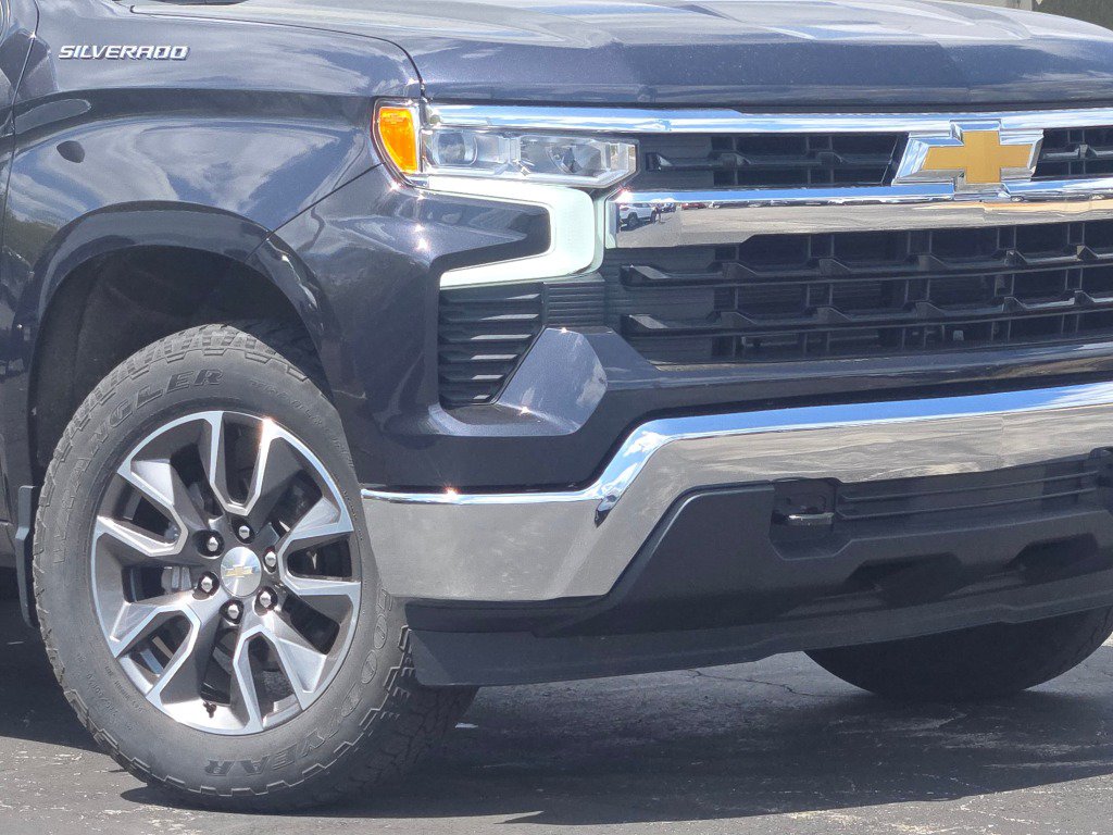 Certified 2024 Chevrolet Silverado 1500 LT AWD/4WD image 3