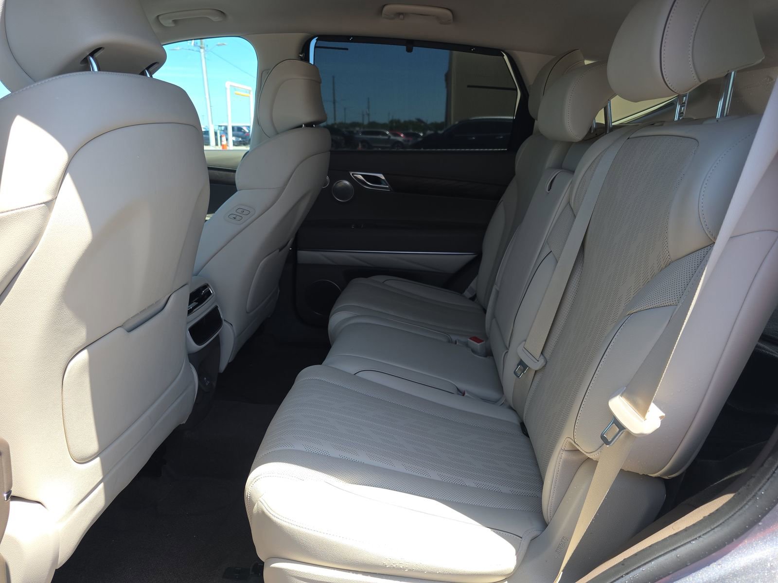 Used 2024 Genesis GV80 2.5T w/ Advanced Package AWD/4WD image 4