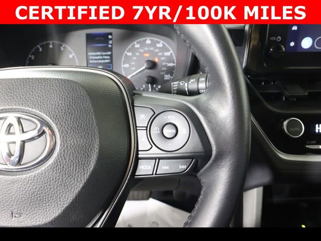 Used 2024 Toyota Corolla Cross LE image 28